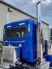 Main image Peterbilt 389 23