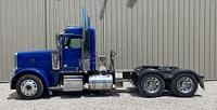 Thumbnail image Peterbilt 389 4