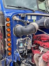 Main image Peterbilt 389 43