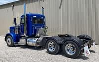 Thumbnail image Peterbilt 389 6