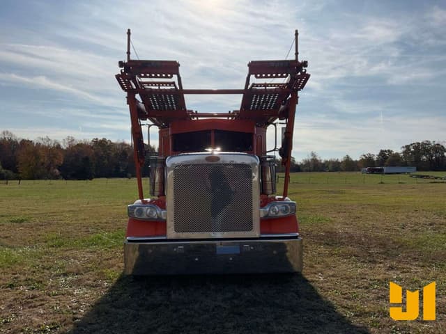 Image of Peterbilt 389 equipment image 1