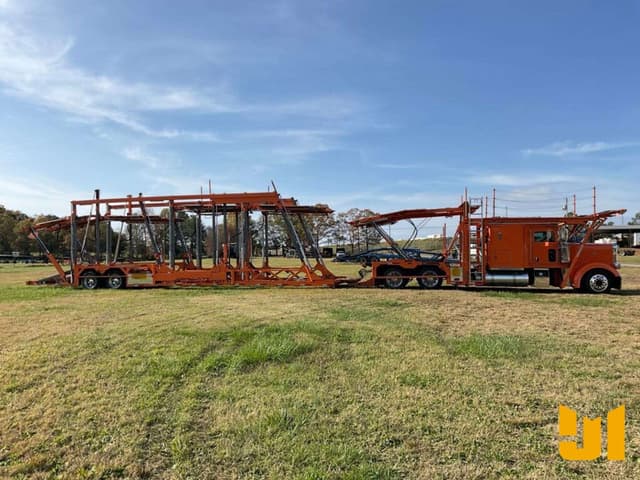 Image of Peterbilt 389 equipment image 3