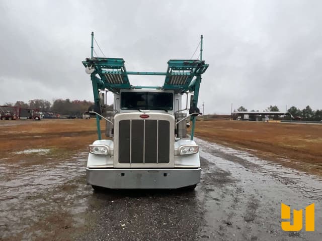 Image of Peterbilt 389 equipment image 2