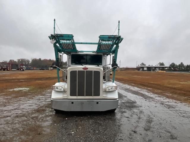 Image of Peterbilt 389 equipment image 2