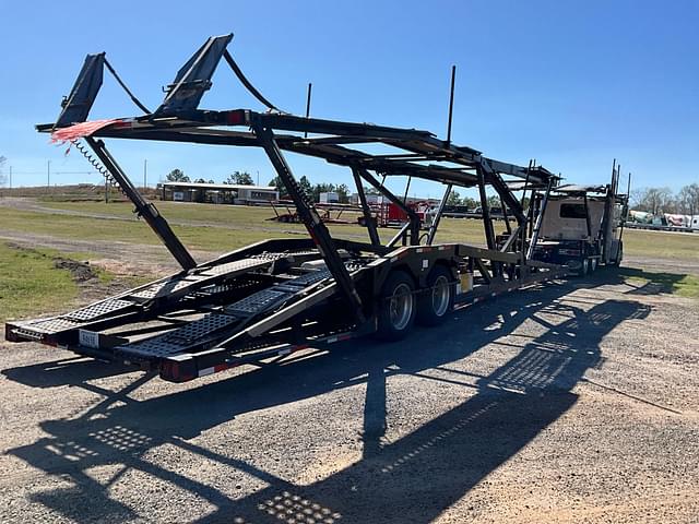Image of Peterbilt 389 equipment image 4