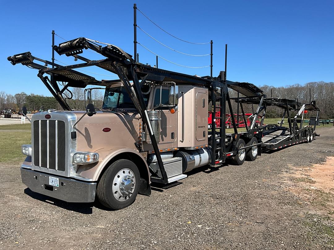 Image of Peterbilt 389 Primary image