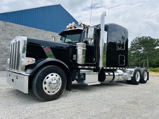 Image of Peterbilt 389 equipment image 1