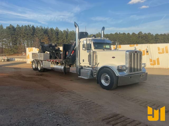 Image of Peterbilt 389 equipment image 2