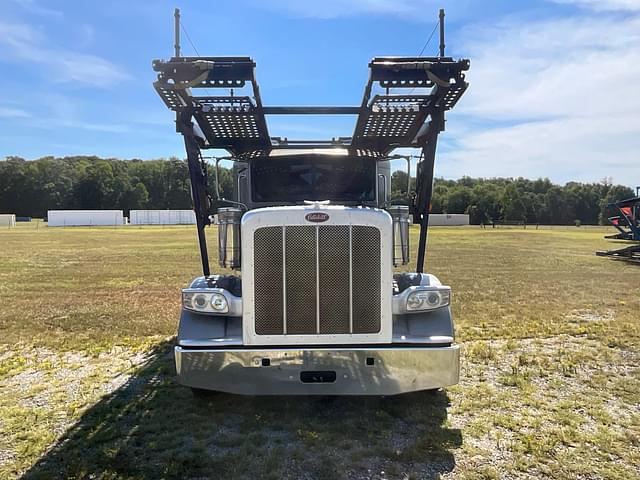 Image of Peterbilt 389 equipment image 2