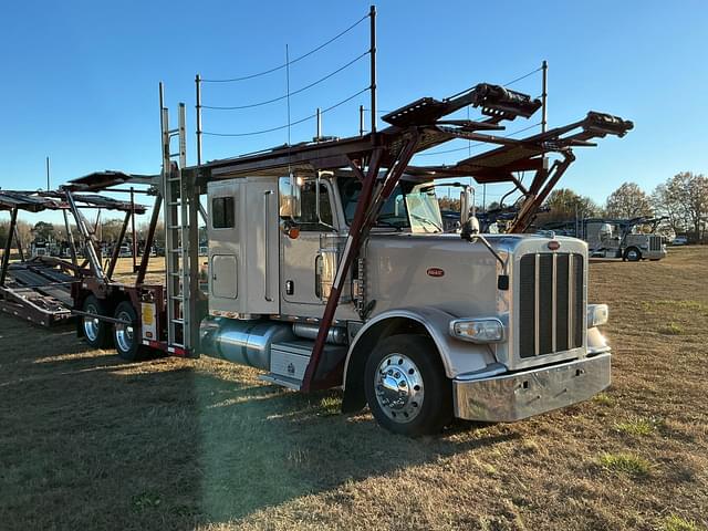 Image of Peterbilt 389 equipment image 4