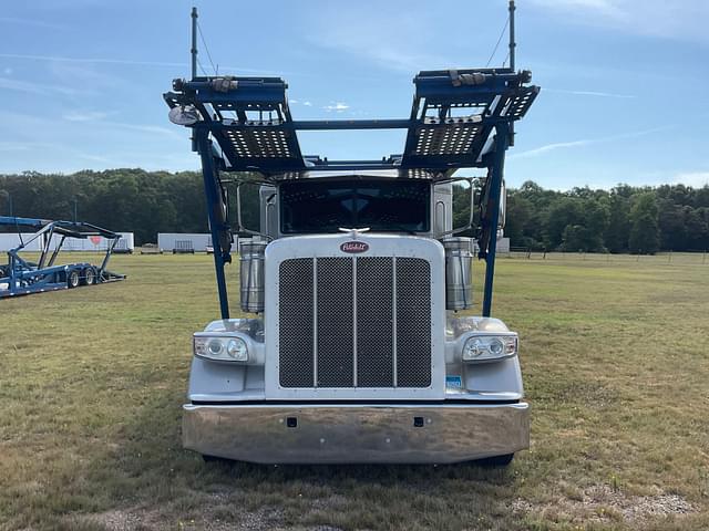 Image of Peterbilt 389 equipment image 3