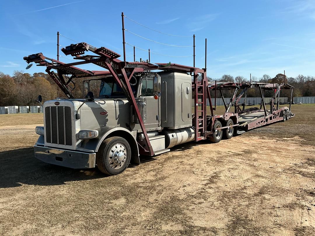 Image of Peterbilt 389 Primary image