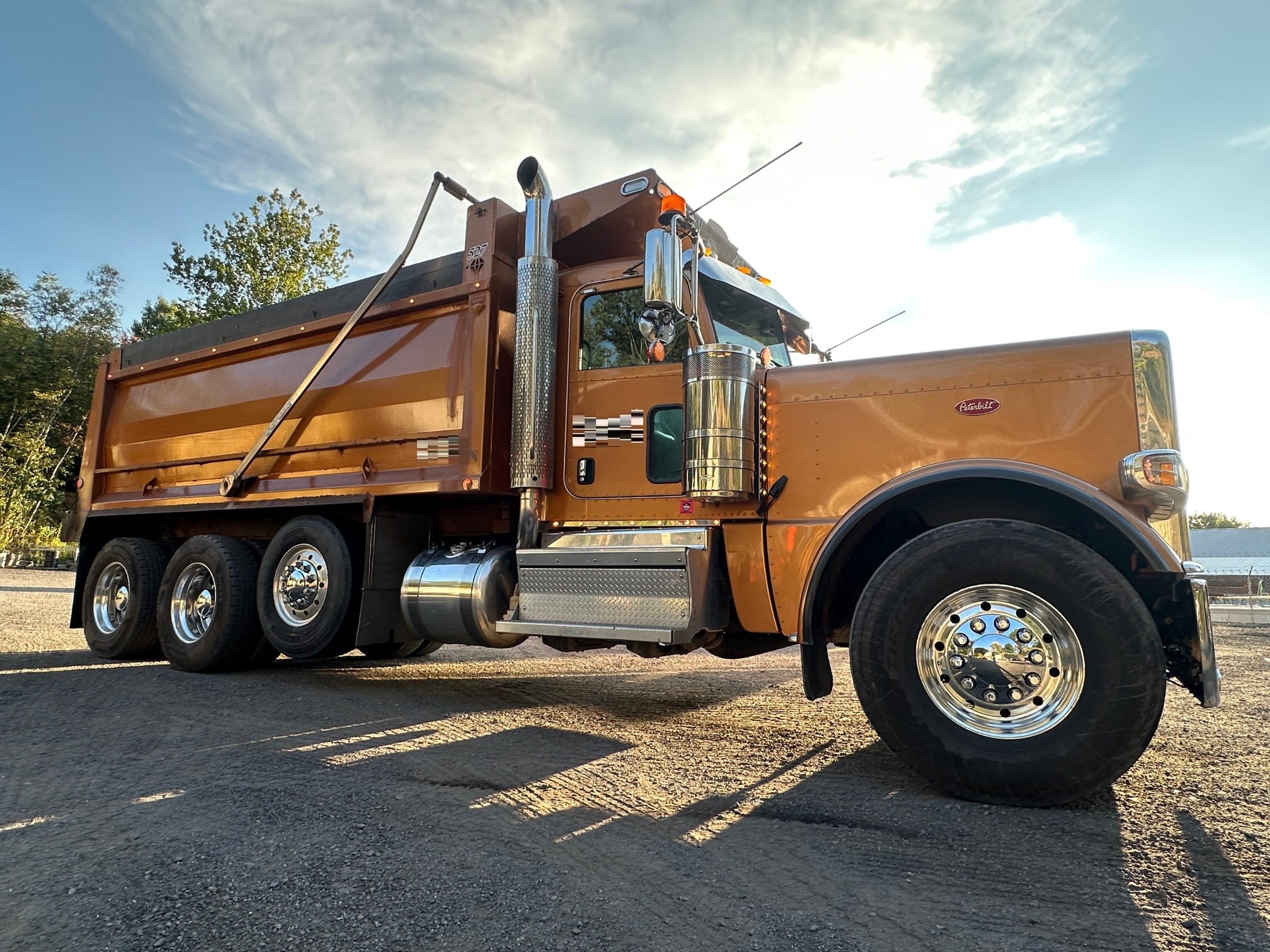 2019 Peterbilt 389 Equipment Image0