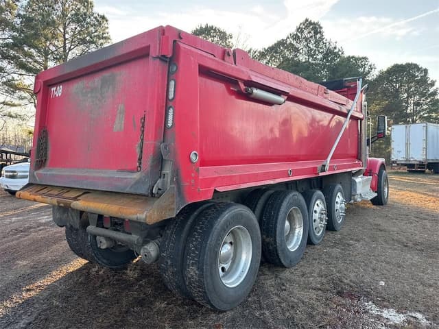 Image of Peterbilt 567 equipment image 4