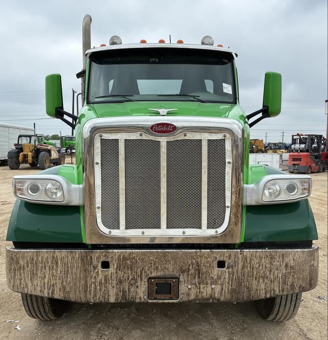 Image of Peterbilt 567 equipment image 1