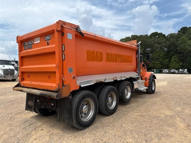 Image of Peterbilt 567 equipment image 4