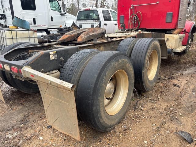 Image of Peterbilt 567 equipment image 3