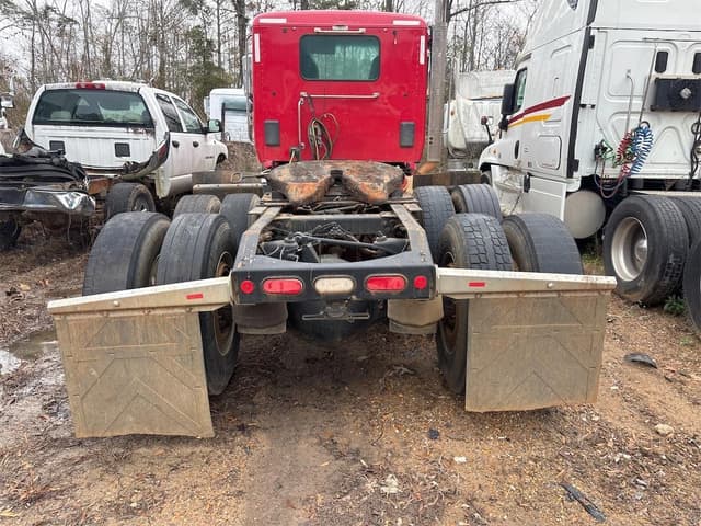 Image of Peterbilt 567 equipment image 4