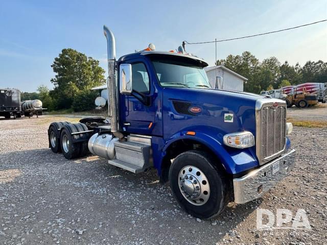 Image of Peterbilt 567 equipment image 4