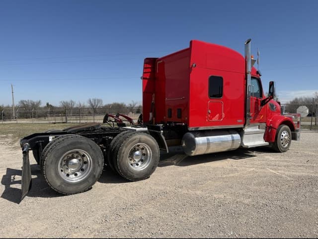 Image of Peterbilt 567 equipment image 2