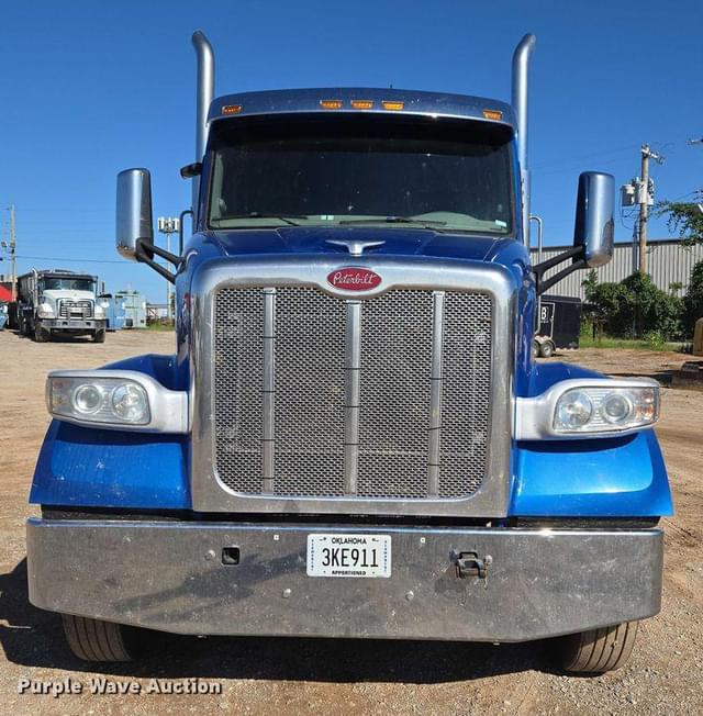 Image of Peterbilt 567 equipment image 1