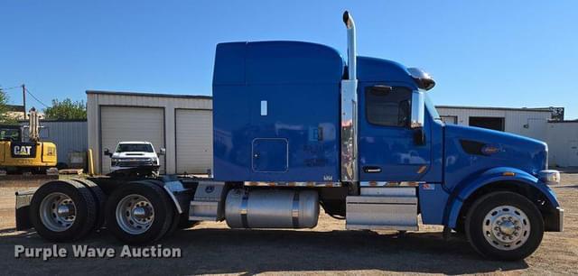 Image of Peterbilt 567 equipment image 3