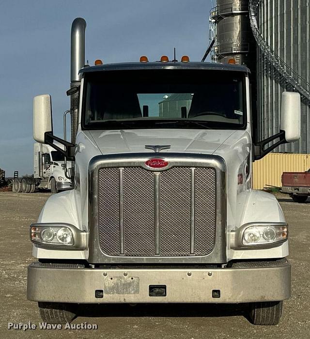 Image of Peterbilt 567 equipment image 1