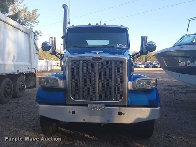 Image of Peterbilt 567 equipment image 1