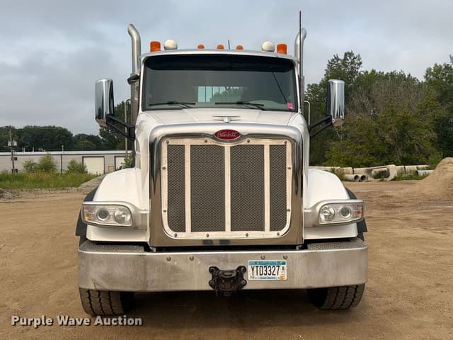 Image of Peterbilt 567 equipment image 1