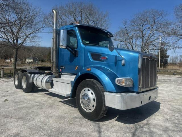 Image of Peterbilt 567 equipment image 2