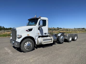 Main image Peterbilt 567