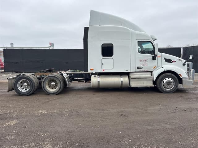 Image of Peterbilt 579 equipment image 3