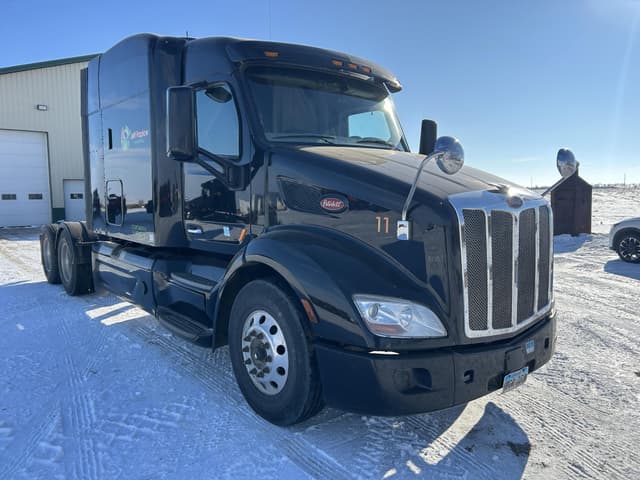 Image of Peterbilt 579 equipment image 2