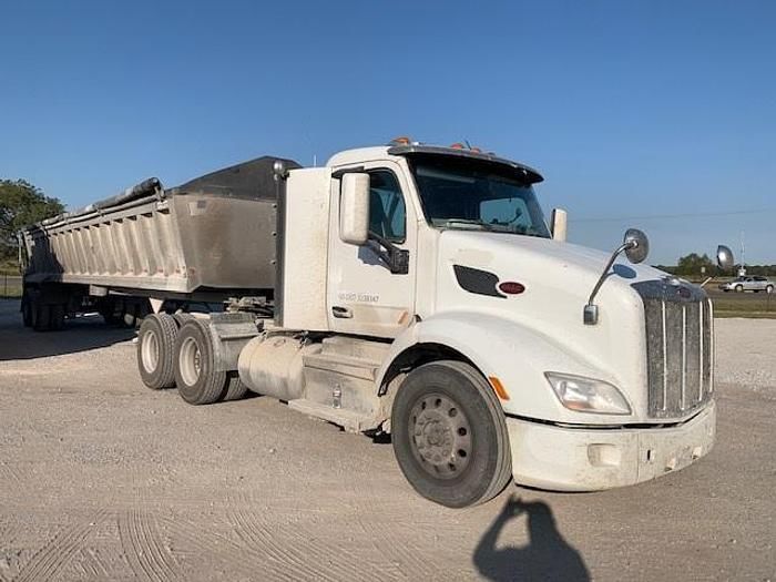 2019 Peterbilt 579 Equipment Image0