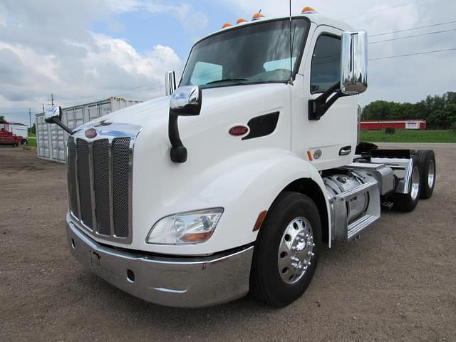 Image of Peterbilt 579 equipment image 1