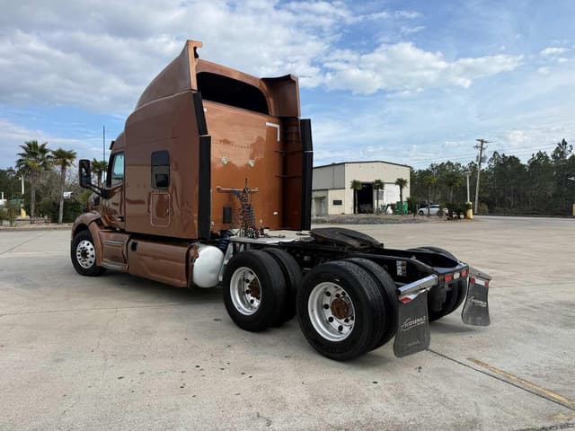 Image of Peterbilt 579 equipment image 2