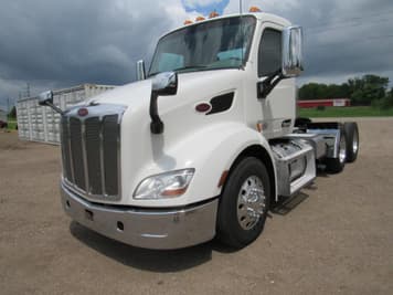 Main image Peterbilt 579