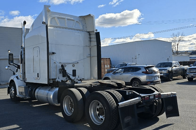 Image of Peterbilt 579 equipment image 2