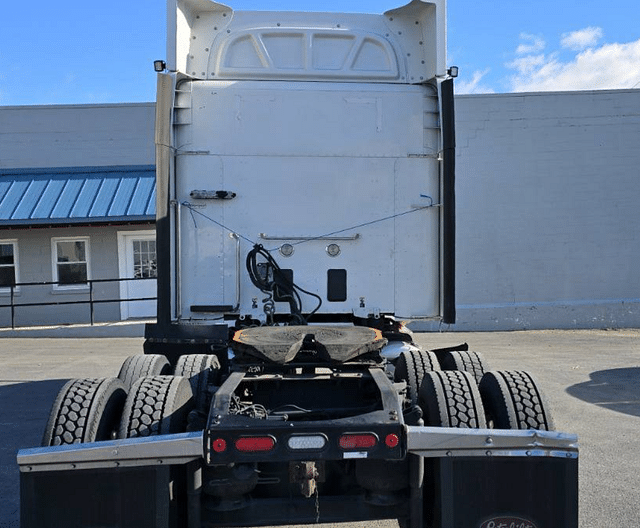 Image of Peterbilt 579 equipment image 3