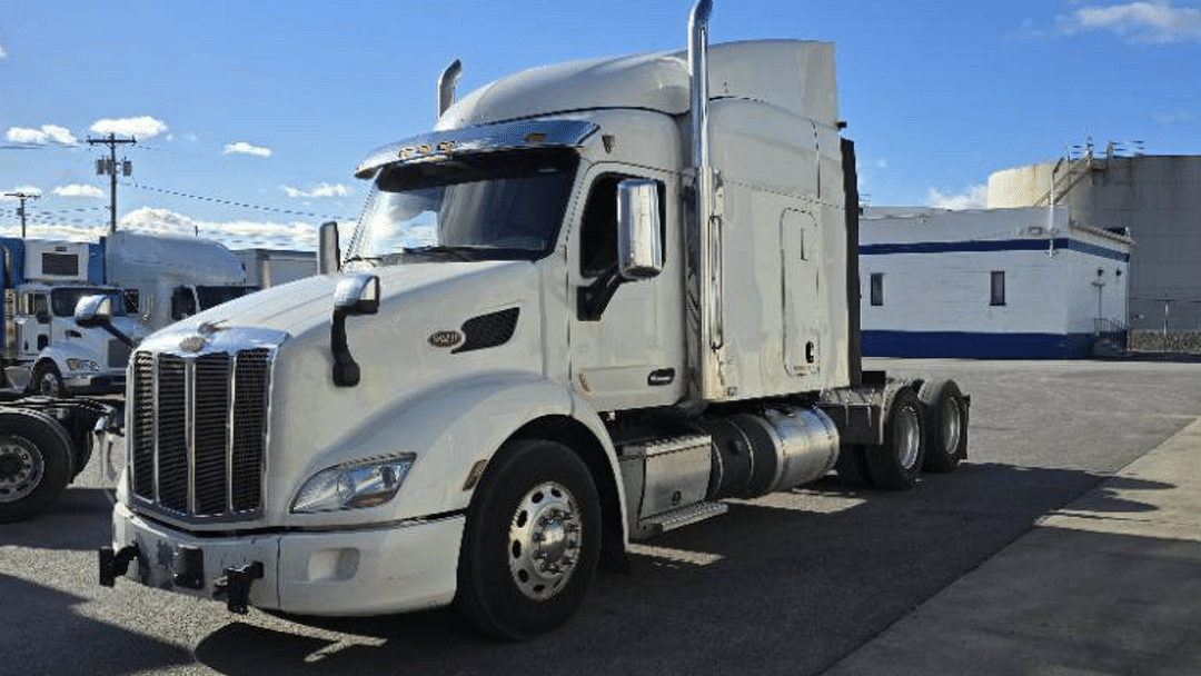 Image of Peterbilt 579 Primary image