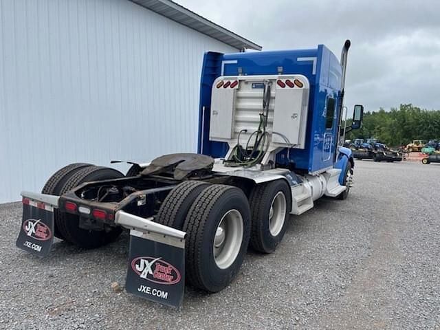 Image of Peterbilt 579 equipment image 2