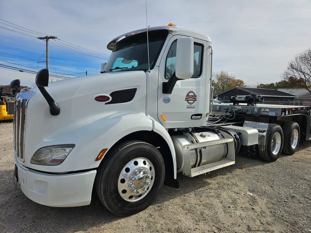 Image of Peterbilt 579 equipment image 2