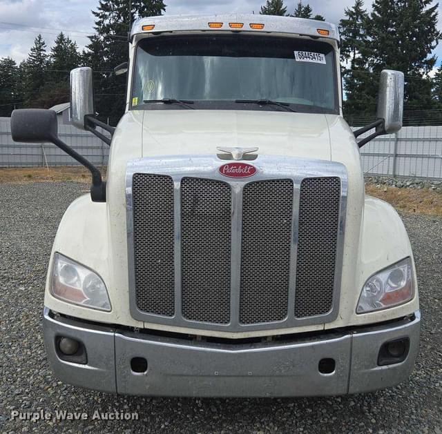 Image of Peterbilt 579 equipment image 1