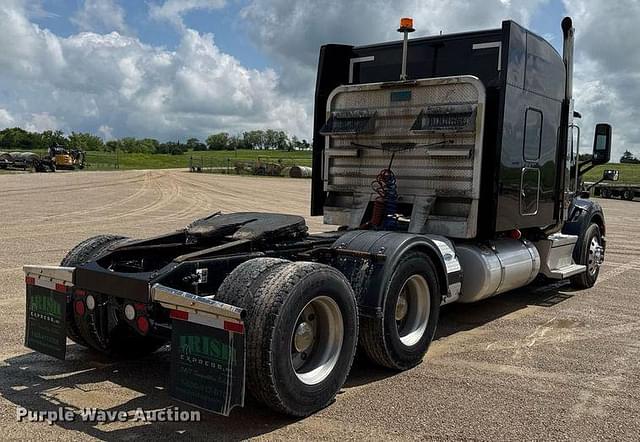 Image of Peterbilt 579 equipment image 4