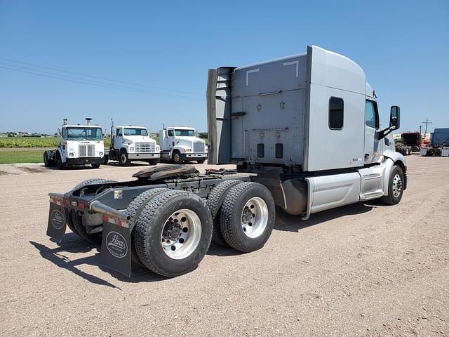 Image of Peterbilt 579 equipment image 2