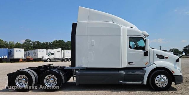 Image of Peterbilt 579 equipment image 3