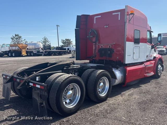 Image of Peterbilt 579 equipment image 4