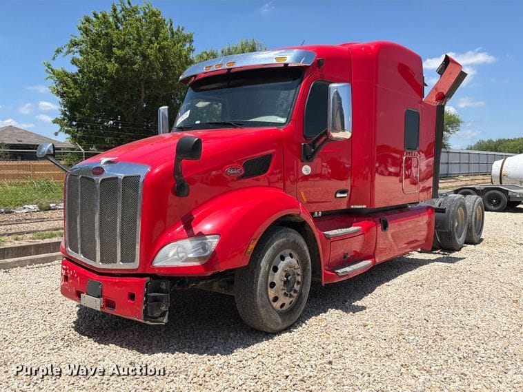 2019 Peterbilt 579 Equipment Image0