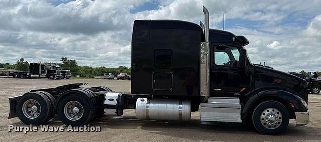 Image of Peterbilt 579 equipment image 3