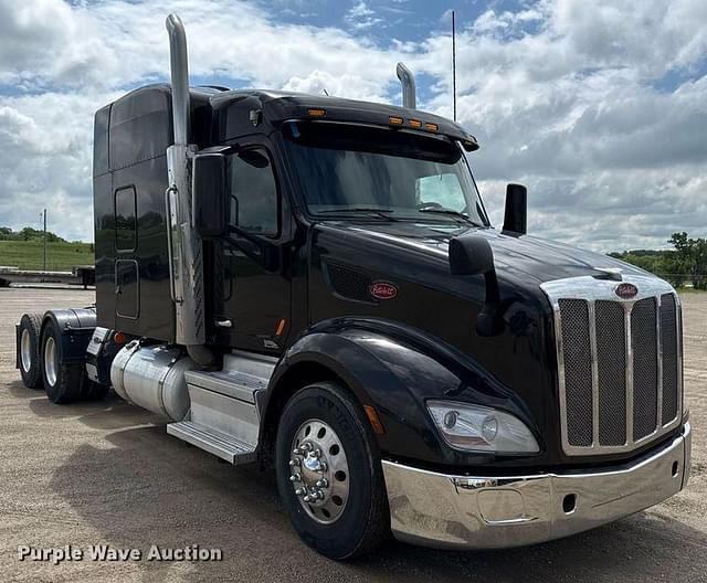 Image of Peterbilt 579 equipment image 2
